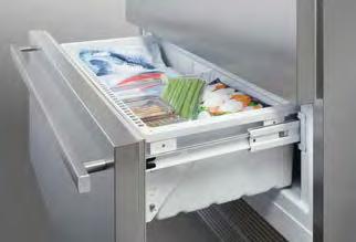 CBNes 6256 PremiumPlus Klasa efektywności energetycznej: n Zużycie energii w ciągu 365 dni / 24 h: 322 / 0,881 kwh Całkowita pojemność netto: 471 l (Chłodziarka: 357 l / w tym szuflady BioFresh: 68 l