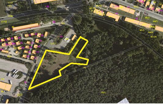 Uzasadnienie przyjętego stanowiska. Wnioskowany obszar to teren, który ma pełnić funkcje parkingów obsługujących boiska sportowe oraz stadion przy ulicy Dmowskiego.