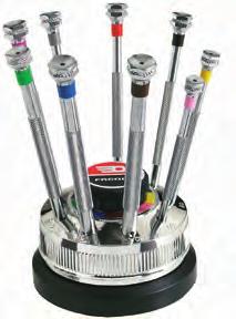 001,5 - H.002 - H.002,5. 4 końcówki serii 0 Torx : X.006 - X.007 - X. 008 - X.010. 1 uchwyt do nasadek R.0. 5 nasadek 1/4": R.3,2-4 - 5-5,5-7 mm. Wymiary kasety: 205 x 130 x 31 mm. AM.
