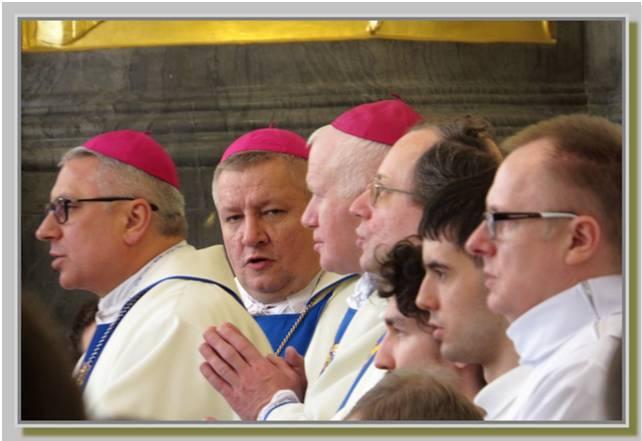 Eucharystia Eucharystii przewodniczył Sekretarz Generalny KEP, bp Artur Miziński, a liturgię z licznie zgromadzonymi