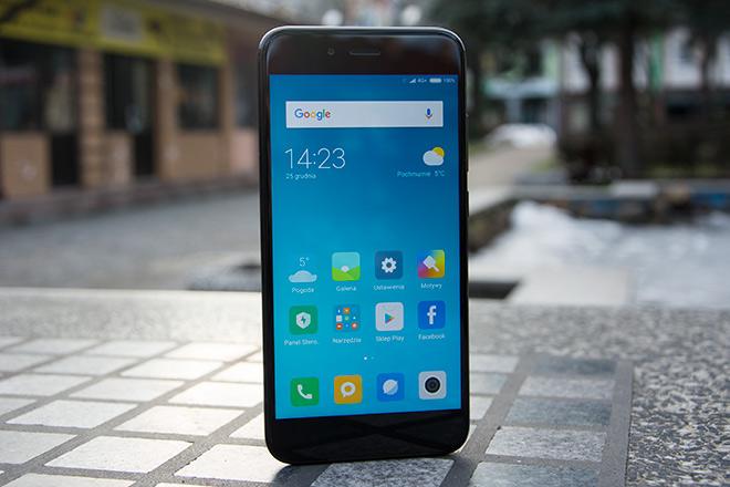 Kolejny smartfon Xiaomi w naszej redakcji. Może wydawać się, że Xiaomi Mi 5X to kolejna wariancja popularnego modelu Mi 5. W końcu chiński producent najpierw wypuścił wersję 5S, a następnie 5C.