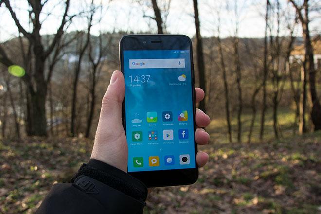 wybudzenie roboczy urządzeniach, Mi 5X ekranu zostały telefonu, skokiem. od umieszczone oużytkowania 4,5 Do czym wyposażony do tego 3,5 jeszcze dochodzi cala. w smartfona.