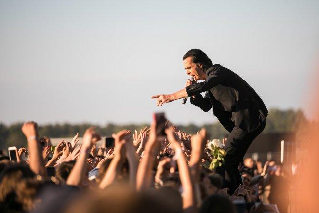 Pierwszy dzień Open'era za nami! Arctic Monkeys, Noel Gallagher's High Flying Birds czy Nick Cave & Bed Seeeds to najważniejsze koncerty pierwszego dnia rozpoczętego wczoraj festiwalu Open'er.