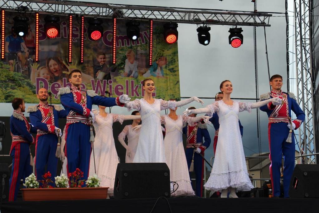 Tegoroczne Święto Gminy odbyło się w terminie dokładnie przypadającym rozpoczęciu wakacji, tj. w pierwszy weekend wakacji r. Sobota nawiązywała do Roku Wisły i Mazowsza.