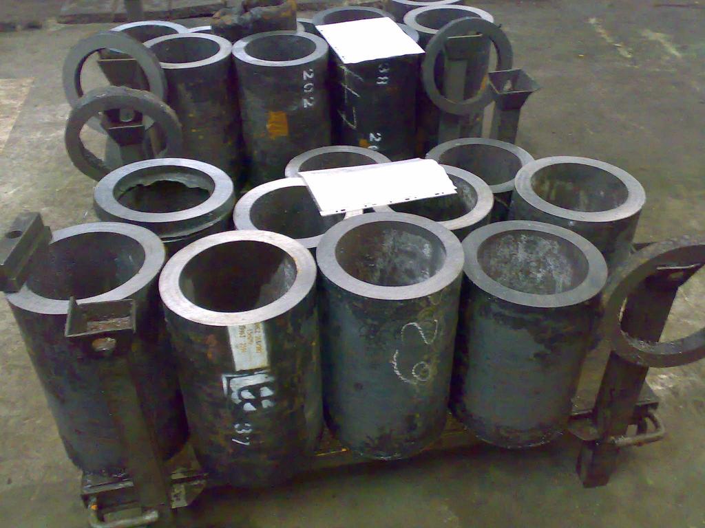 Hot-rolled and cooled-down tubes obróbki skrawaniem: rury grubościenne