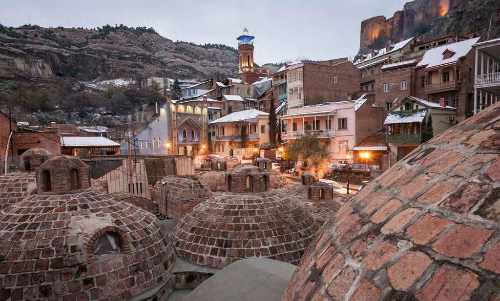 dzień 10 Calka - Tbilisi (90 km; 2 godziny) Śniadanie w hotelu i przejazd do Tbilisi.