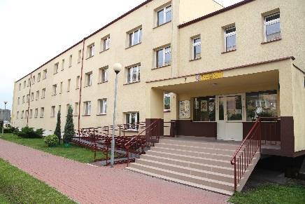 pl strona internetowa: www.zdz.kielce.pl Lp. Symbol Nazwa zawodu 1. 343404 technik żywienia i usług gastronomicznych 11 szkoły 2. 311504 technik mechanik 3. 514105 technik usług fryzjerskich 4.
