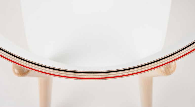 In this way, when viewing a chair from the side or from the top, a thin strip representing the brand's colours will be visible on the edge.