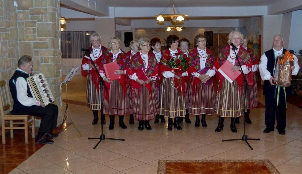 występu zespołu Jarzębina.