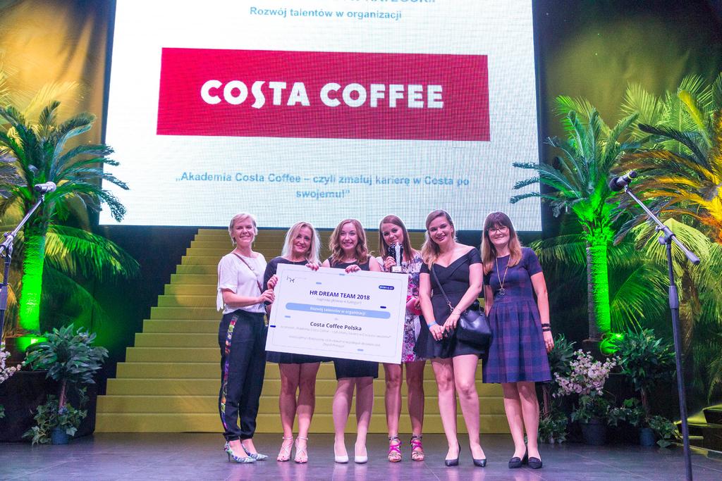 Okiem Kapituły Konkursu HR Dream Team: Kompleksowy program szkoleniowy w ramach jasno określonej ścieżki kariery, otwarty dla wszystkich pracowników.