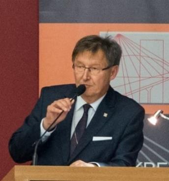 4 osoby: Elżbieta Bryła-Kluczny, Kazimierz Janocha, Marek Karnowski i Krystyna Trojan. W pierwszym głosowaniu żadna z nich nie zdobyła wymaganej większości.