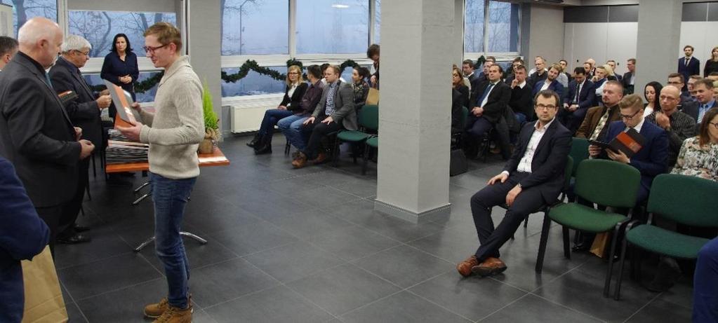 11.01.2018 Wręczenie decyzji o nadaniu uprawnień budowlanych uzyskanych w jesiennej sesji egzaminacyjnej. Jubileuszowa XXX sesja egzaminacyjna na uprawnienia budowlane odbyła się w dniach 17.11-16.12.