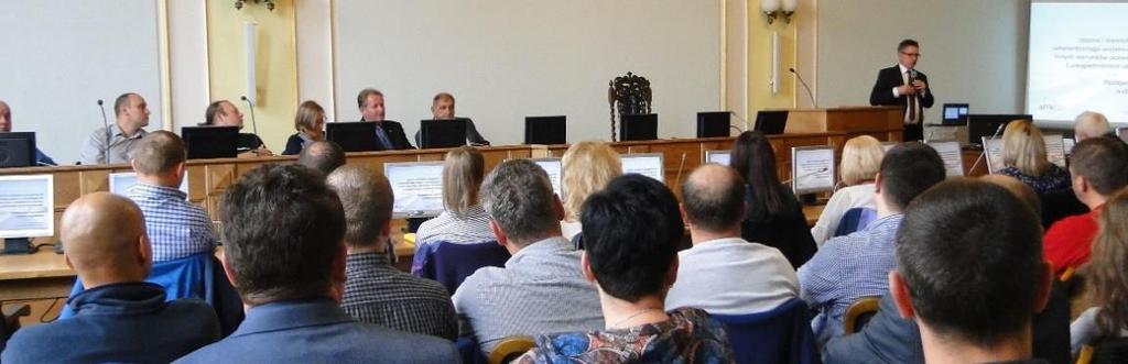 roku. Następnie odbyła się immatrykulacja studentów I roku, rozdanie dyplomów absolwentom, wręczenie medali Za Naukę za Pracę i statuetek Zasłużony dla Wydziału Budownictwa oraz wykład inauguracyjny