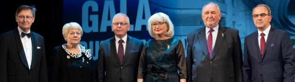 Uroczystości rozpoczęły się uhonorowaniem zmarłego przed kilkoma dniami Tadeusza Wnuka, wieloletniego prezydenta Śląskiej Izby Budownictwa, który podczas gali miał zostać wyróżniony tytułem Osobowość
