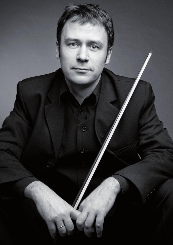 Perłą stylu kościelnego jest też natchnione Stabat Mater RV 621, przeznaczone na alt i orkiestrę.