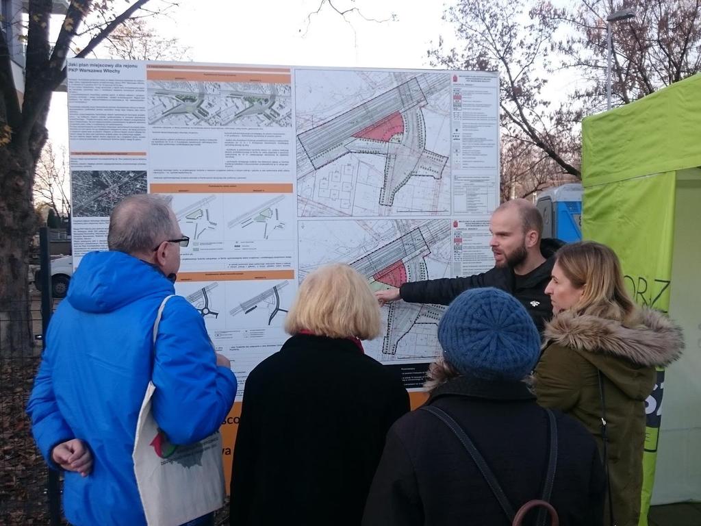 Punkt konsultacyjny przy stacji PKP Warszawa