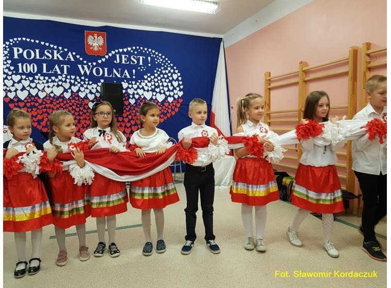 efekty Widowisko-koncert pieśni i poezji