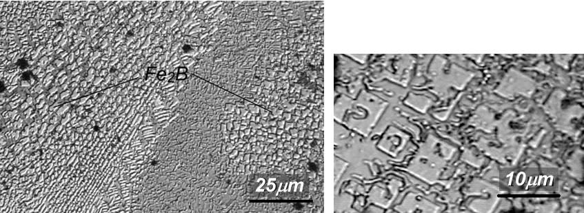 The differential spectrum made by AES method in the area of remelted surface zone of nodular iron after laser alloying with boron Analiza dyfrakcyjna potwierdziła występowanie fazy α oraz borku Fe 2B