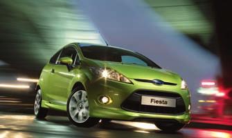 2 FordFiesta Mały samochód z wielkimi planami, przemawiający do emocji równie silnie, jak samochody koncepcyjne.