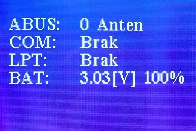 Po około 3 sekundach system przechodzi do kontroli urządzeń. Następuje sprawdzenie podłączonych anten (ABUS), urządzeń na złączach: RS232(COM), drukarki (LPT) oraz stanu poziomu baterii.