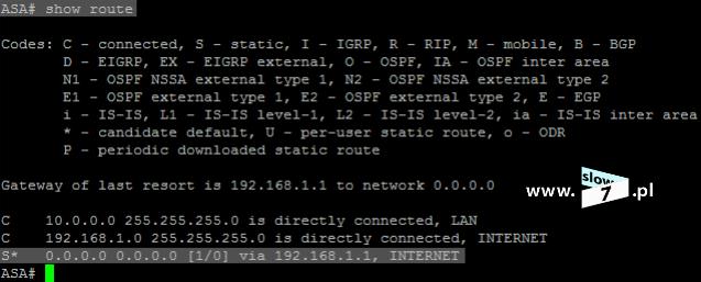 Trasę taką wprowadzimy do tablicy routingu za pomocą polecenia: route <nazwa_interfejsu_zewnętrznego> <adres_ip> <maska> <adres_następnego skoku> Po wydaniu komendy wszystkie pakiety, które