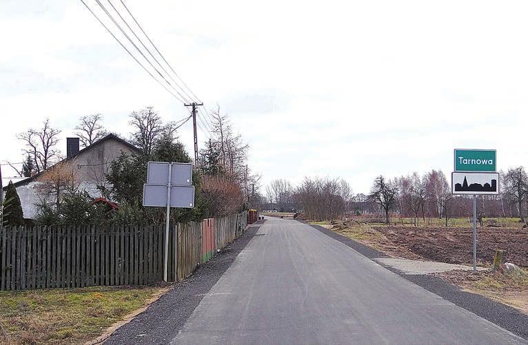 4 Wokół Poddębic MAJ 2018 INWESTYCJE INFRASTRUKTURA DROGOWA 3-kilometrowy odcinek drogi z Mrowicznej do Tarnowej został przebudowany i uzyskał wsparcie w 85% z RPO WŁ.