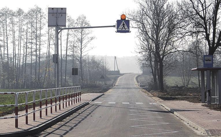 INWESTYCJE MAJ 2018 Wokół Poddębic 7 EUROPEJSKICH 2018 o samorządu, przez co udało się przeprowadzić kolejne przedsięwzięcia: ULICA