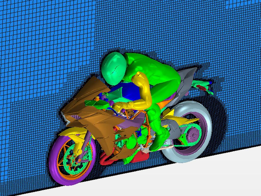 Rysunek 4: Obrobiona siatka na odcinku płaszczyzny dookoła motocykla, pokazująca lepsze parametry śladu aerodynamicznego, automatycznie generowana dzięki Simcenter STAR-CCM+.