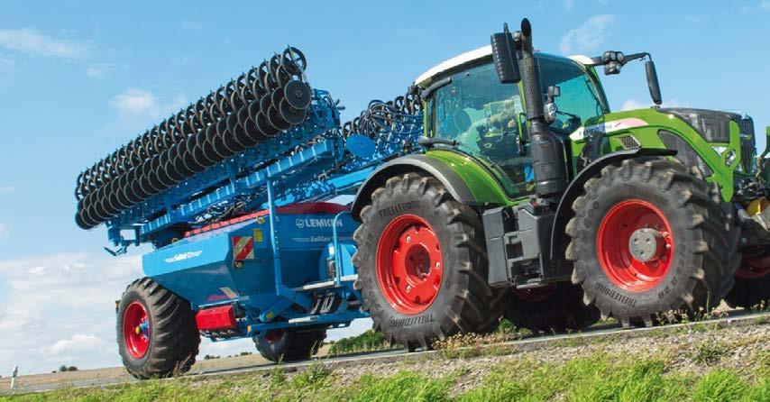 Ponieważ wszechstronność jest elementem perfekcji Model Fendt 700 Vario oferuje funkcje ułatwiające wykonywanie codziennych czynności.