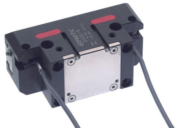 Possibility of front fastening with through screws (2). High efficiency force transmission (1).