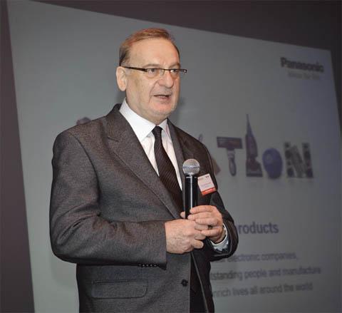 Krzysztof Firma roku krajowego urządzeń Sanyo 1997 S.P.S. na Kwaczyński telewizyjnych rynek jako producenta Trading sukcesor Polski (w sprzętu w lipcu oraz segmencie Polsce 2009 kontynuator RTV firma r.