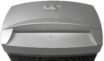 EN Do not use canned air on shredder. Never use aerosol, petroleum based or other flammable products on or near shredder. Do not insert staples into opening.