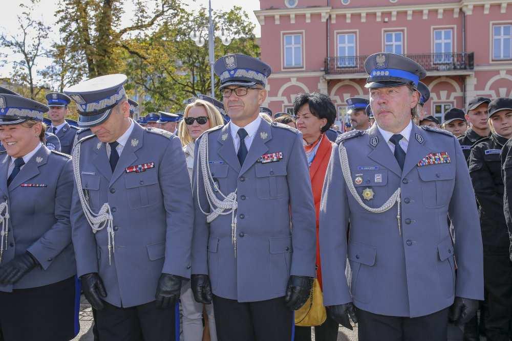 XVII Jasnogórskie Spotkania Środowiska Policyjnego XVII Jasnogórskie Spotkania Środowiska Policyjnego wpisały się w obchody 100. Rocznicy Odzyskania Niepodległości przez Polskę.