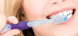 PRZEŁOM W WYBIELANIU STOMATOLOGICZNYM Inaczej niż inne profesjonalne techniki wybielania zębów, które bazują na wysokim stężeniu nadtlenku karbamidu, WhiteKIN jest innowacyjnym systemem opierającym