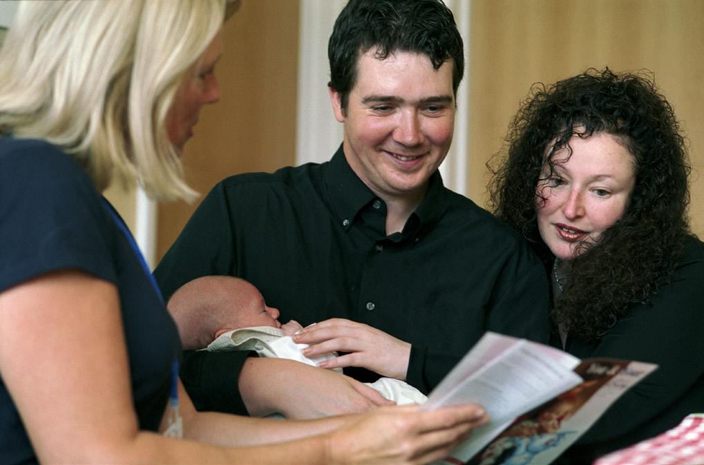 Wydział Opieki Pielęgniarskiej dla Małych Dzieci i Rodzin (Early Years Children and Families Community Nursing Team) Zespół Pielęgniarek Środowiskowych (Health Visiting Service) Informacje dla