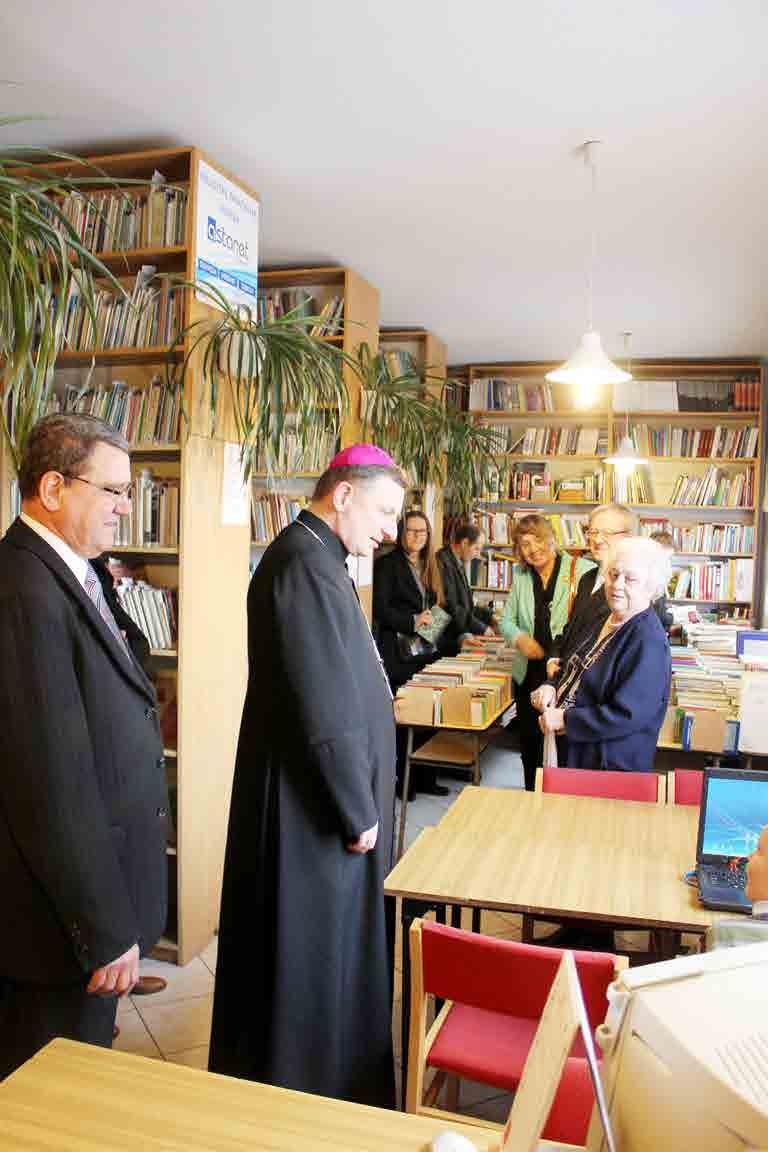 W wielu organizowanych przez Bibliotekę Parafialną koncertach i spektaklach teatralnych korzystano również z miejscowego Chóru Pasjonata i Orkiestry Dętej, a także z miejscowych artystów i