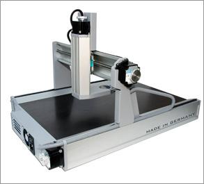 Next3D CNC Router rozlišení: 0,00375 mm přesnost opakování: 0,03 mm / 300 mm upínací plocha: 335 mm x 620 mm pracovní