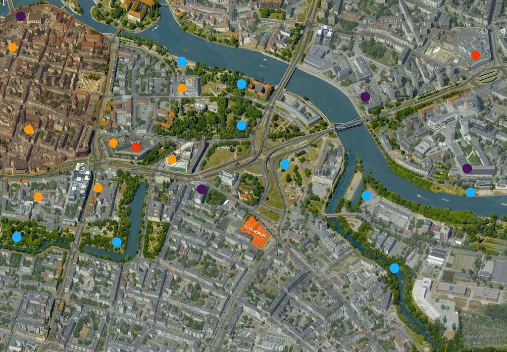 9 Zaplecze handlowo-usługoweł COMMERCIAL AND SERVICE FACILITIES Hotele Hotels Centra handlowe Shopping centers Miejsca rekreacji Recreational spots