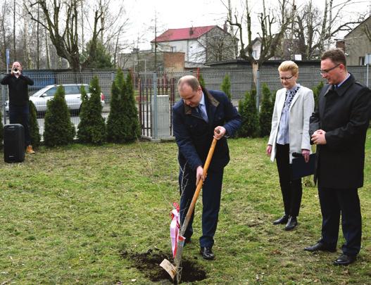 Dziennego Domu Pobytu lub Klubu dla seniorów i osób niesamodzielnych. Obecnie jesteśmy na etapie diagnozowania skali zapotrzebowania na tego rodzaju wsparcie wśród mieszkańców.