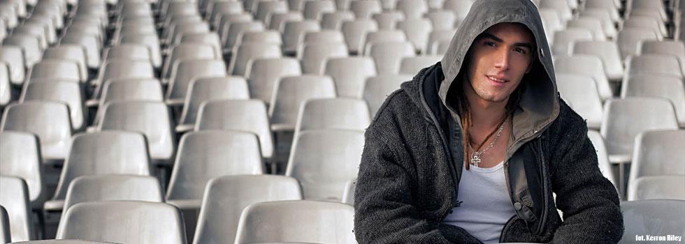 W kolejnym programie telewizyjnym na antenie TVP 2 wraz ze swoją 16-osobową drużyną z Brzegu zwyciężył w programie Bitwa na głosy. Od 2012 roku działa artystycznie pod nową nazwą jako zespół BEDNAREK.
