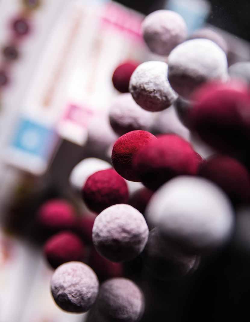 doskonałego alkoholu Kir Royal zamkniętych w wyjątkowym pudełku.