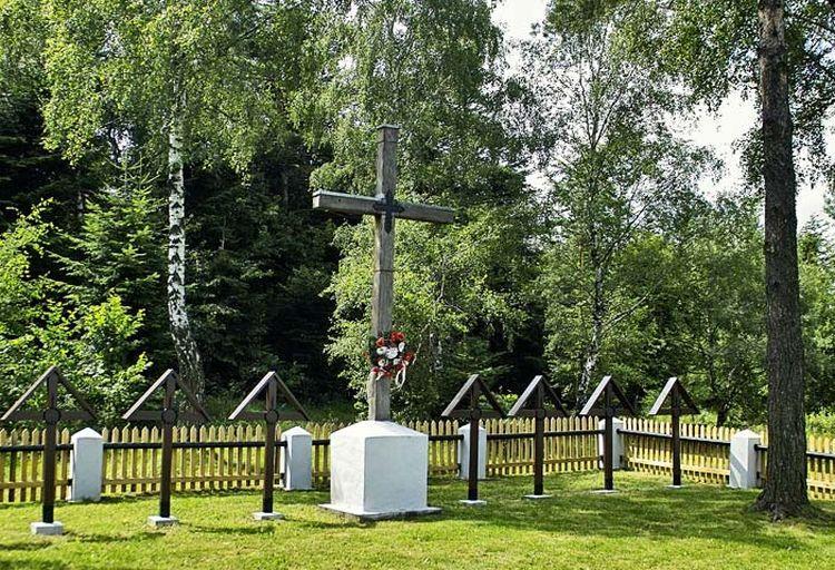 Przystanek 7 Cmentarz z I wojny światowej na Korabiu w Jaworznej jeden z trzech cmentarzy tego okresu znajdujących