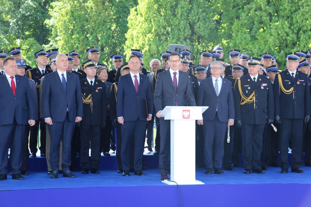 Tuliszkowskiego, mówiąc, że to oni położyli podwaliny pod kształt straży pożarnej jaka istnieje dziś. To także polskim strażakom, Rzeczpospolita zawdzięcza powrót na mapę Europy i świata.