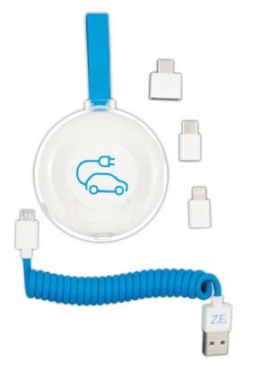 Dostarczana w kartonowym pudełku Renault. Kabel do ładowania Plastikowy. Źródło zasilania: złącze micro USB, adapter Lightning, adapter typu C. Końcówki: złącze USB A, adapter USB-C.