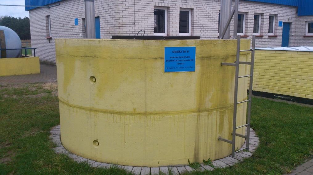 ) do odprowadzania osadu nadmiernego ABS XFP 80C, Q = 14 l/s, H p = 7,0 m, moc 2,5 kw, 6) Ruszty napowietrzające (2 kpl) ABS, dyfuzory dyskowe membranowe na rusztach PVC z systemem odwadniania