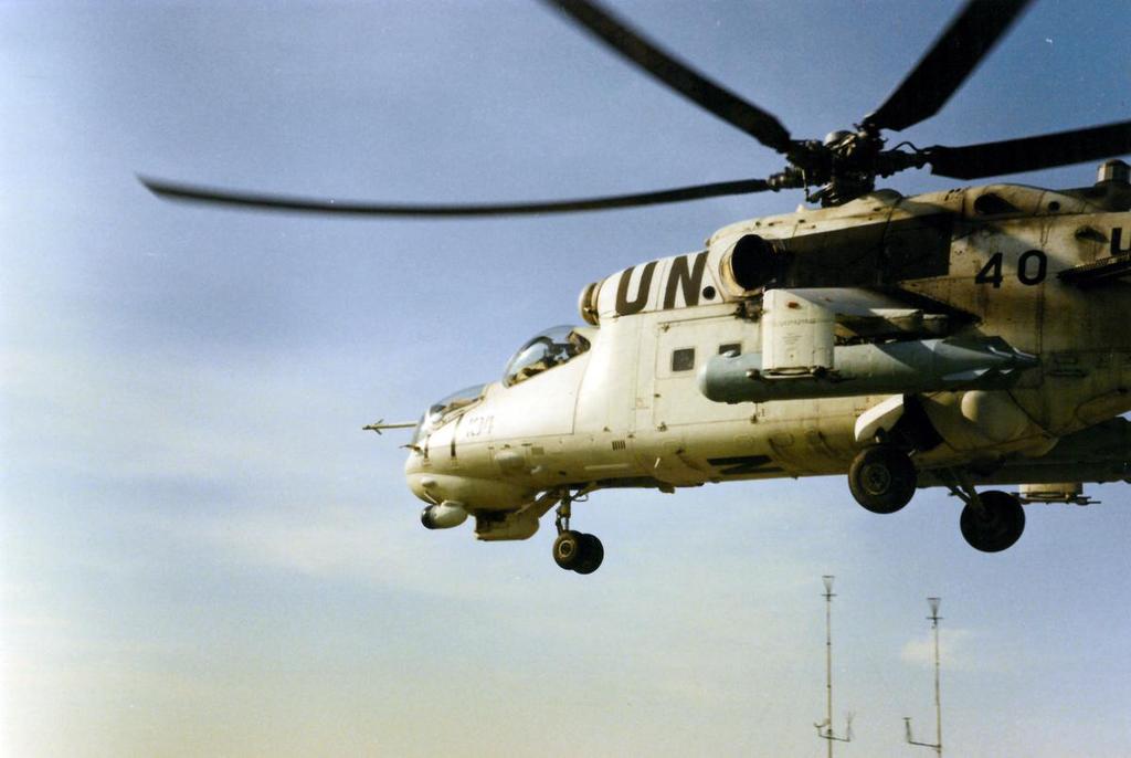 Mi-24 z Ukraińskiego Szwadronu Śmigłowców, z którym współpracowali Polacy w misji UNTAES Jednym z państw-kontrybutorów misji była Polska.