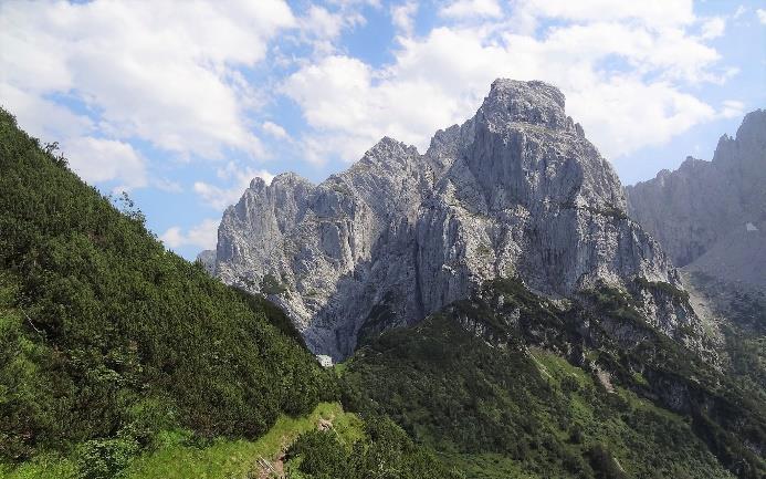 Punkt wyjściowy, to piękna dolina Kaiserbachtal. Tutaj na wysokości ponad 1000 m.