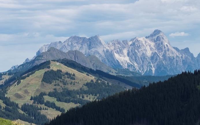 Hütte.