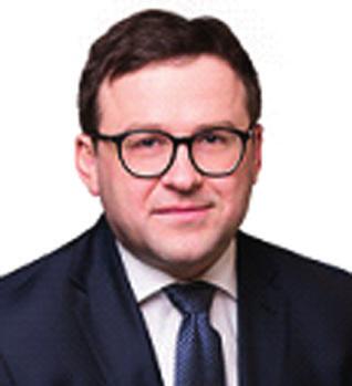 PRELEGENCI: MICHAŁ BERNAT Counsel, Kancelaria Dentos Michał Bernat ukończył Uniwersytet Warszawski, British Centre for English and European Studies oraz Droit français et européen des affaires.