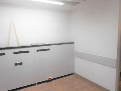 Sposób zbiórki odpadów w budynku: 16,50 m 2 (pom. biurowe), 3,00 m 2 (pom.